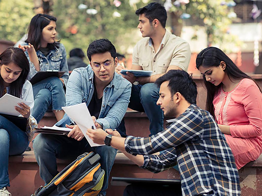 apply-now-form-img